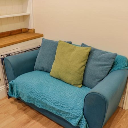 Apartment 6 Whitby Bagian luar foto